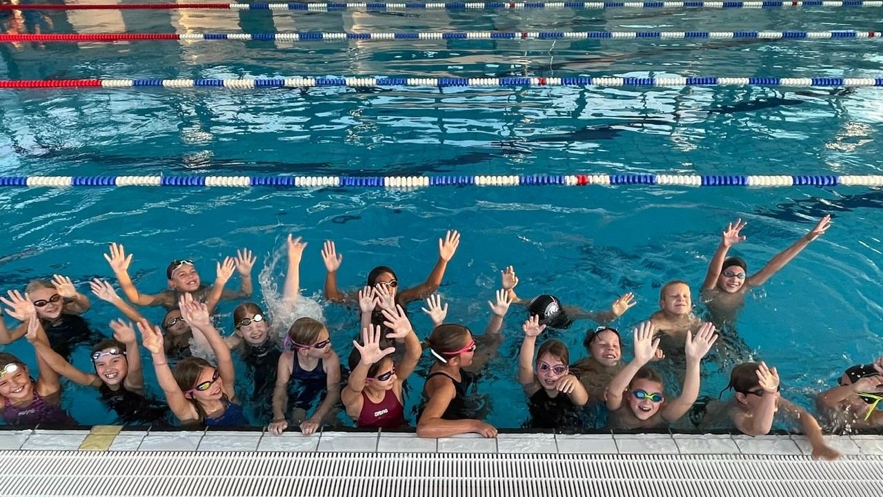 Goldener Herbst – So hat der SV13 bei den letzten Schwimmwettkämpfen abgeschnitten!